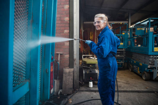 Best Rust Removal  in Lamont, CA